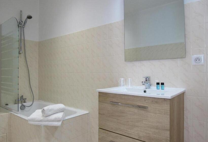 スタンダードトリプルルーム, Aubergade