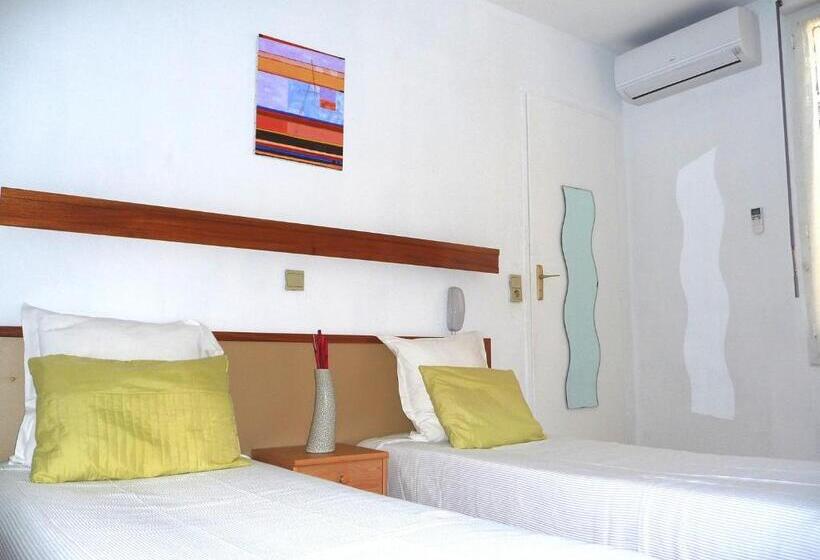 スタンダードトリプルルーム, Aubergade