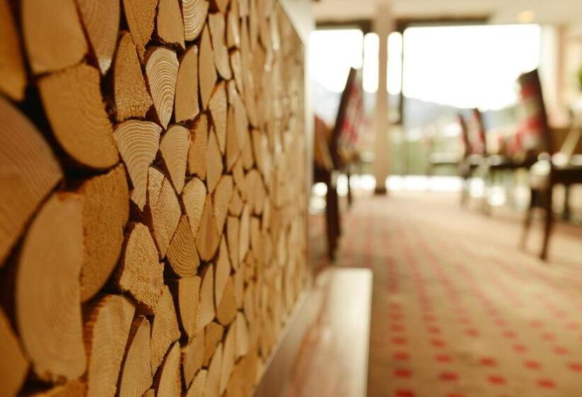 标准单人间, Garni Schellenberg