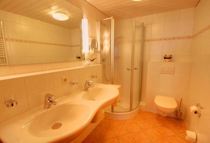 高级套房, Garni Schellenberg