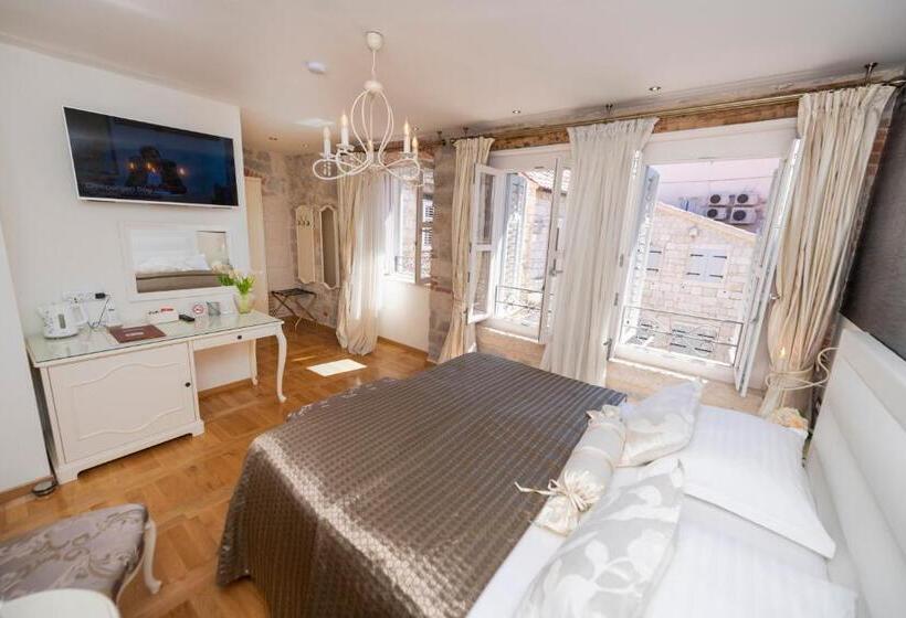 חדר דחוקס עם מיטת קינג, Gothic Palace Heritage