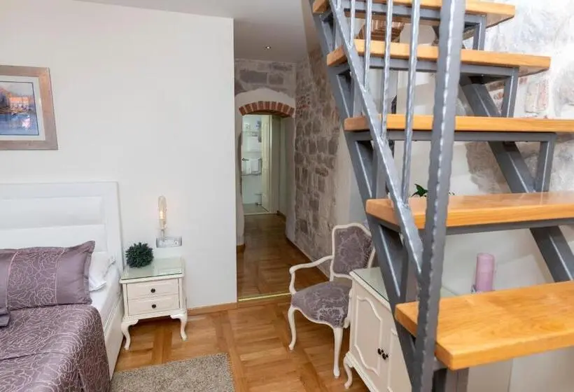 Deluxe-perhehuone, Gothic Palace Heritage