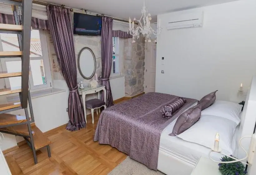 Deluxe-perhehuone, Gothic Palace Heritage