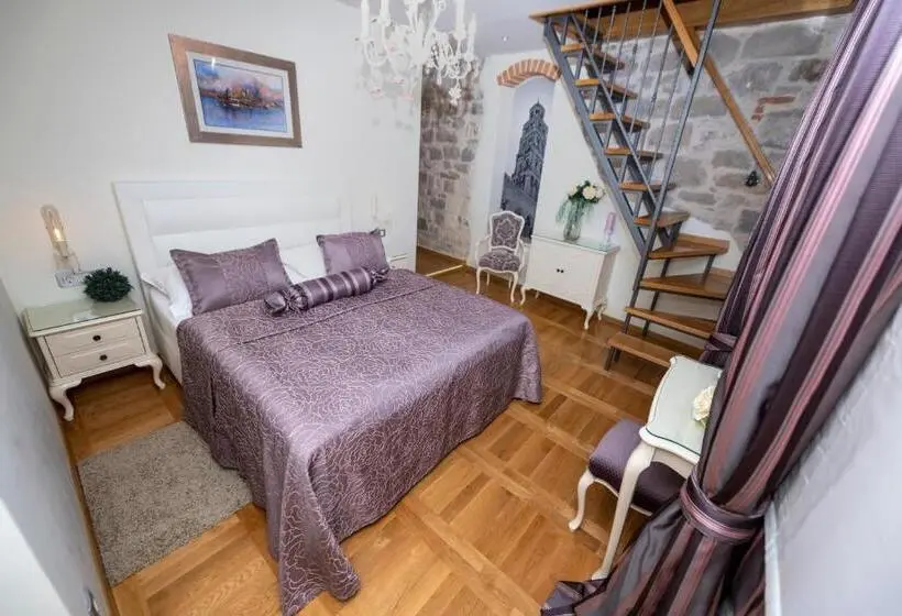 Deluxe-perhehuone, Gothic Palace Heritage