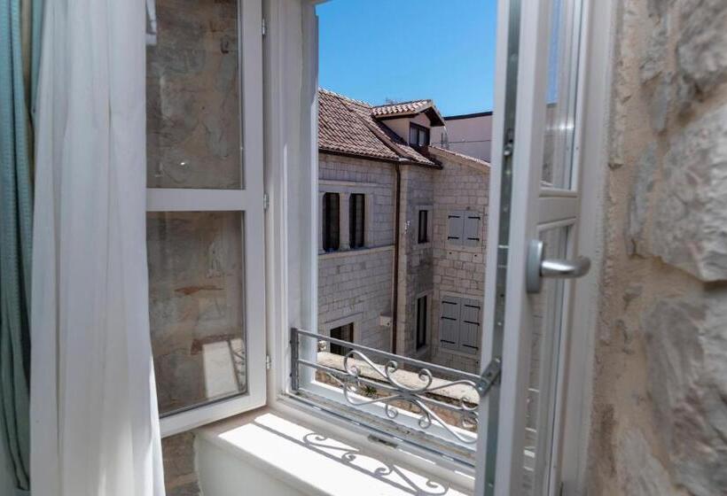 חדר סופריור עם מיטת קינג, Gothic Palace Heritage