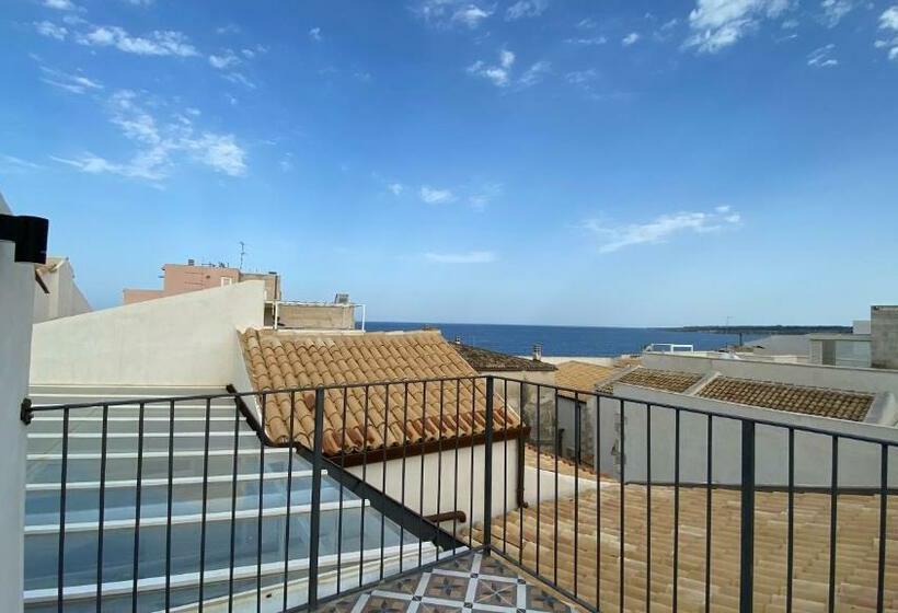 Номер Deluxe Вид на Море, Lanterne Magiche Ortigia Suites