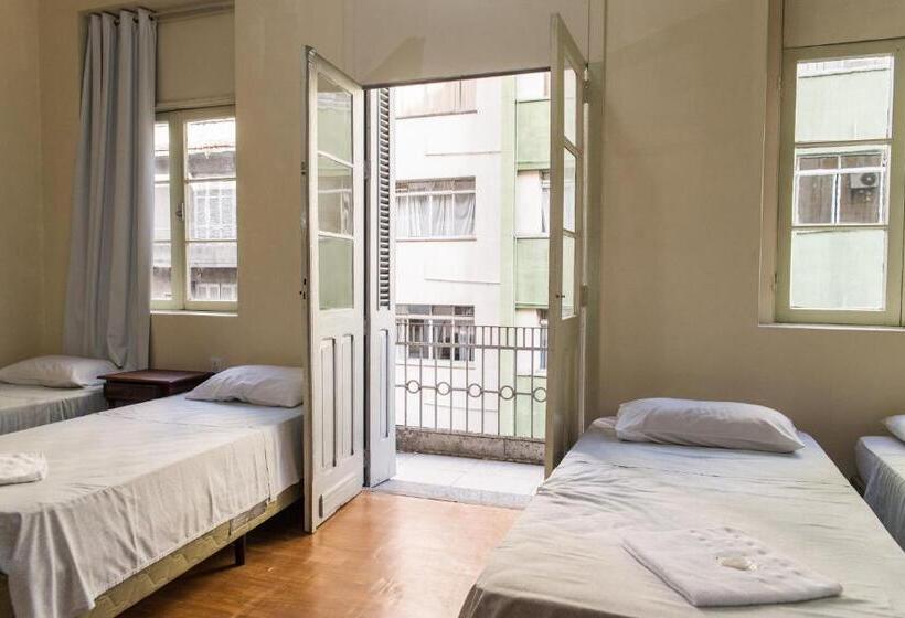 Economy Quadruple Room, Palácio   Próx Ao Hospital Santa Casa