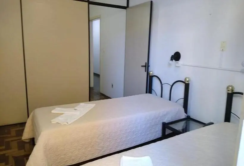 スタンダード4人部屋, Paraiso