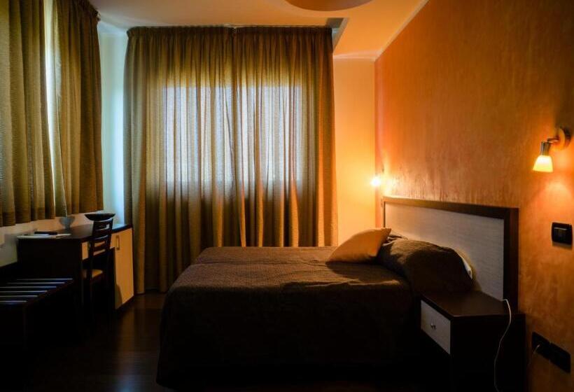 スタンダードルーム, Select