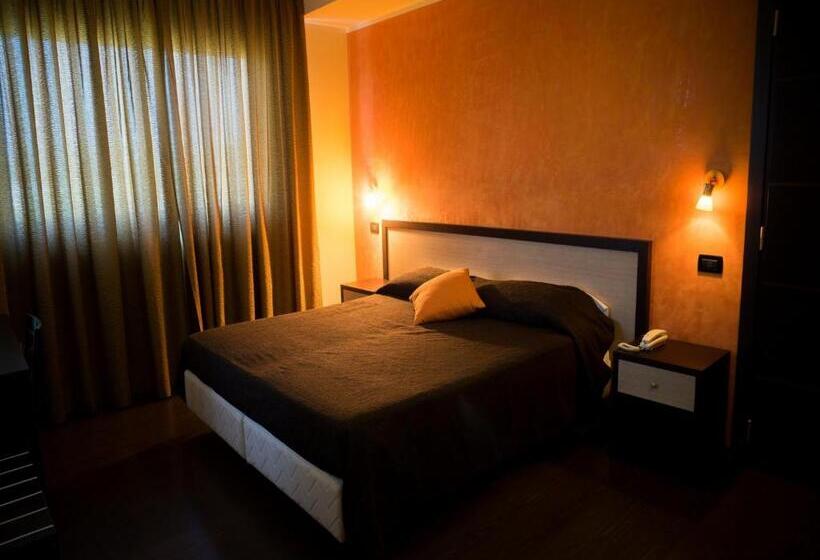 スタンダードルーム, Select