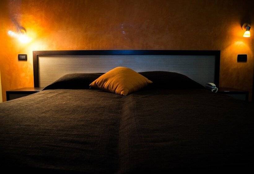 スタンダードルーム, Select