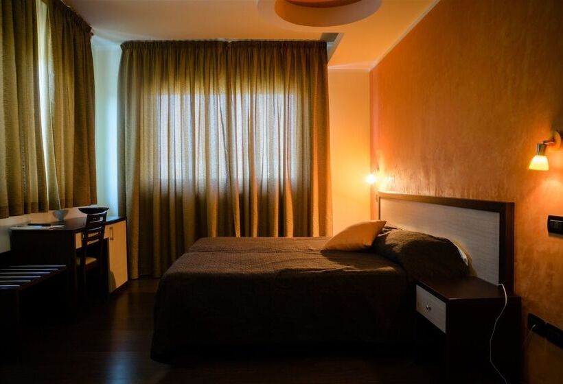 スタンダードルーム, Select