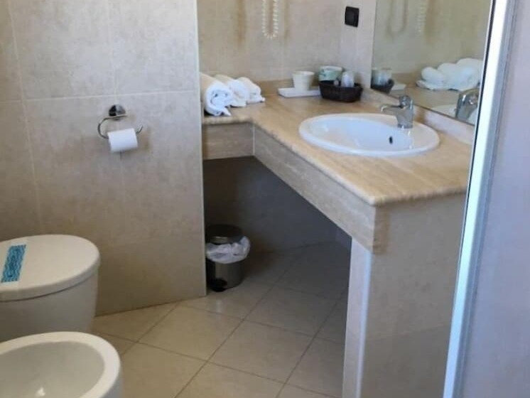 スタンダードトリプルルーム, Select