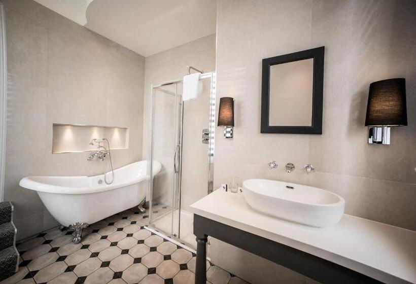 غرفة قياسية, Steventon House