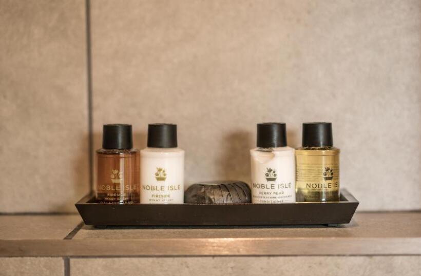 غرفة ديلوكس, Steventon House