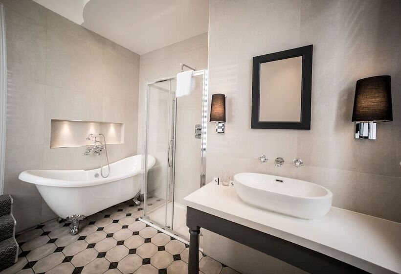 غرفة قياسية, Steventon House