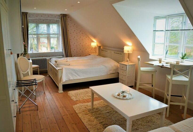 חדר דלוקס, Jungshoved Præstegård B&b