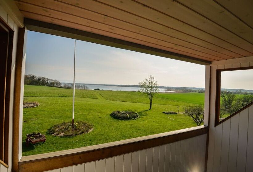 سوئیت دولوکس با چشم‌انداز, Jungshoved Præstegård B&b