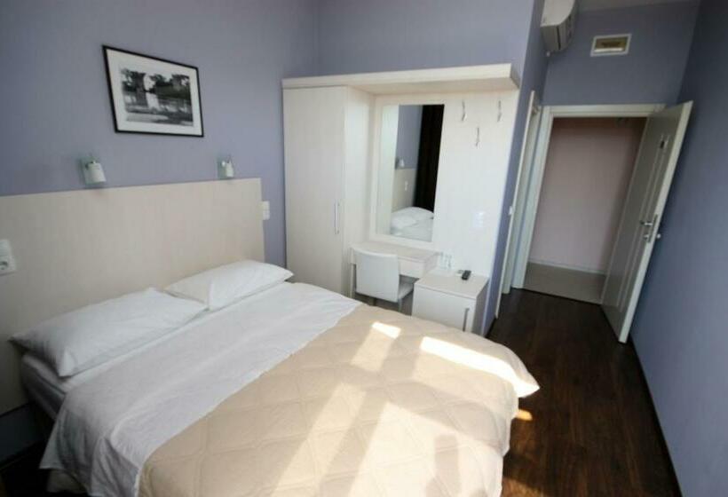 اتاق استاندارد یک نفره, Le Pont