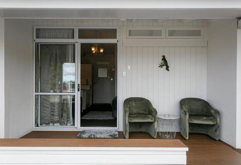 Economy Studio, Taupo Thermal Motel & Spa