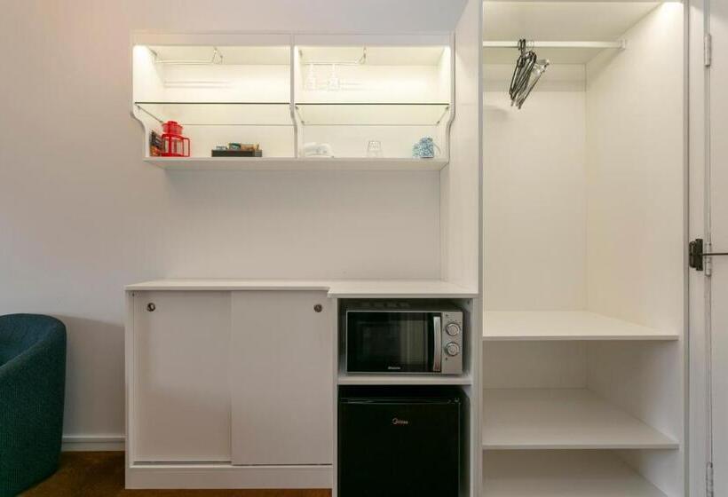 이코노미 스튜디오, Taupo Thermal Motel & Spa