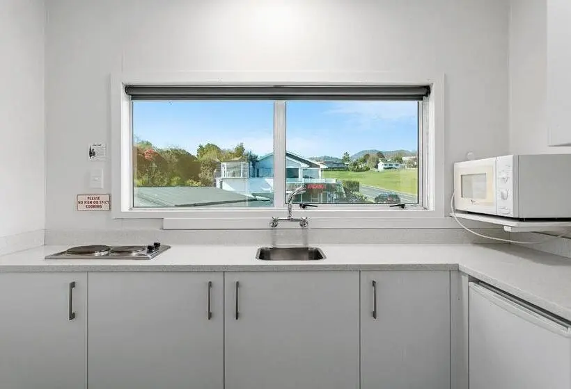 سوئیت با بالکن, Taupo Thermal Motel & Spa