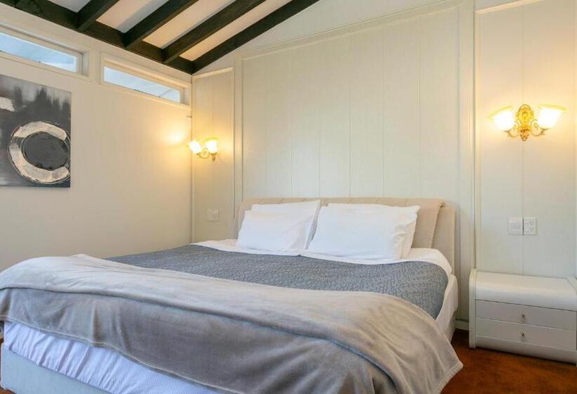 발코니가 있는 스위트, Taupo Thermal Motel & Spa