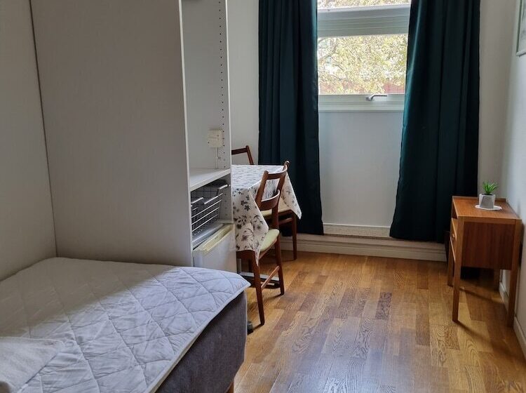 标准单人间共用浴室, Torget Vandrarhem