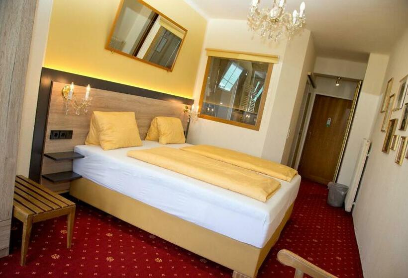 Номер Стандарт Вид на Озеро, Villa Desiree   Hotel Garni   Adults Only