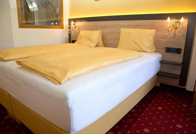 غرفة قياسية مطلّة علي البحيرة, Villa Desiree   Hotel Garni   Adults Only