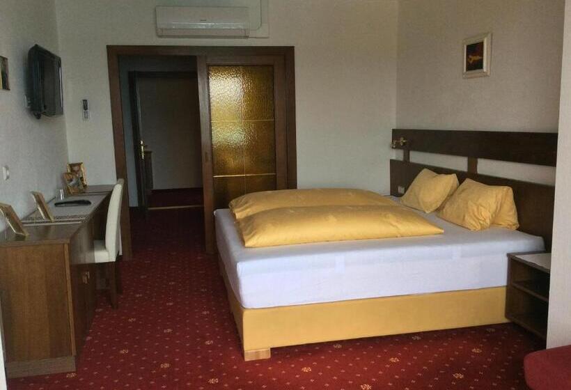 Апартаменты 1 Спальня с Балконом, Villa Desiree   Hotel Garni   Adults Only