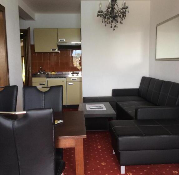 2 Bedrooms Apartment Lake View, Villa Desiree   Hotel Garni   Adults Only