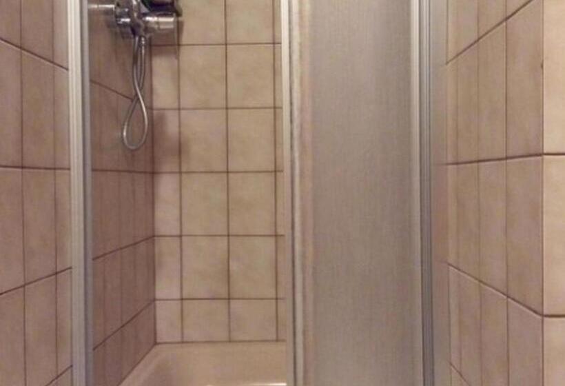 شقة بغرفتي نوم, Villa Desiree   Hotel Garni   Adults Only