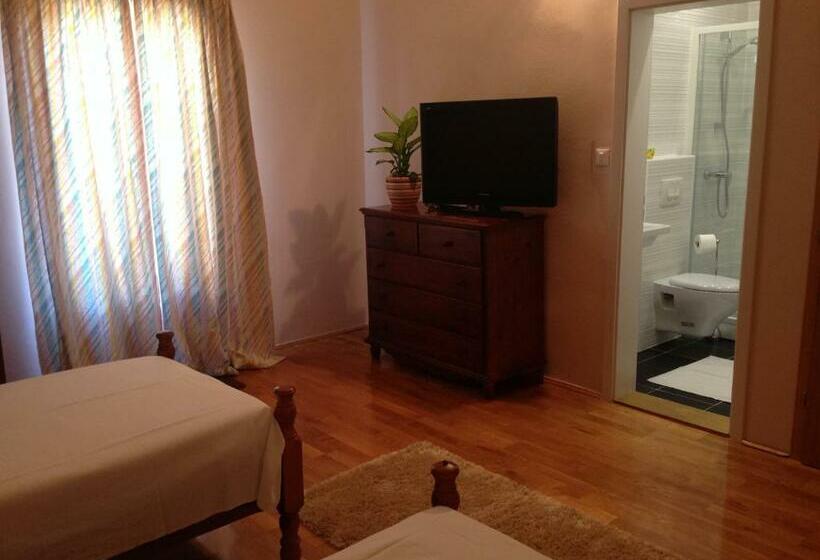 스탠다드 발코니 룸, Bed&breakfast Vanni