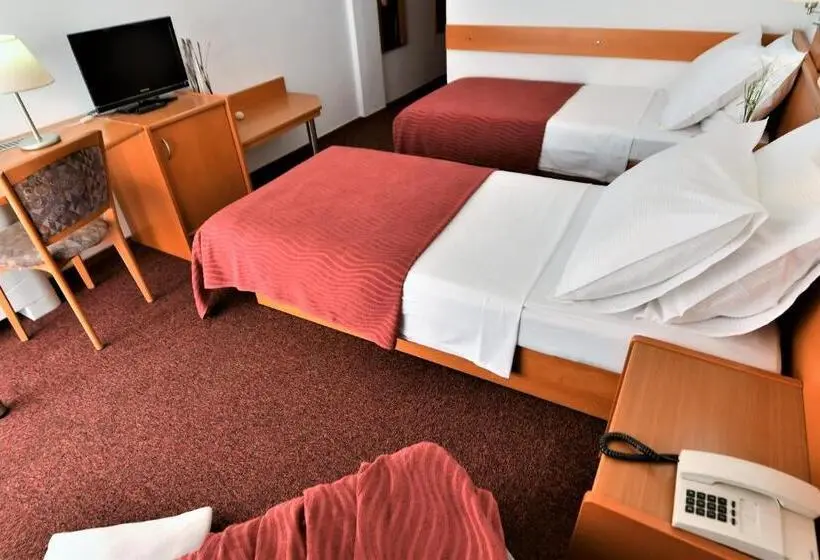 Quarto Comfort, Alkar