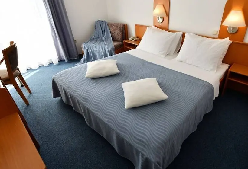 Quarto Comfort, Alkar