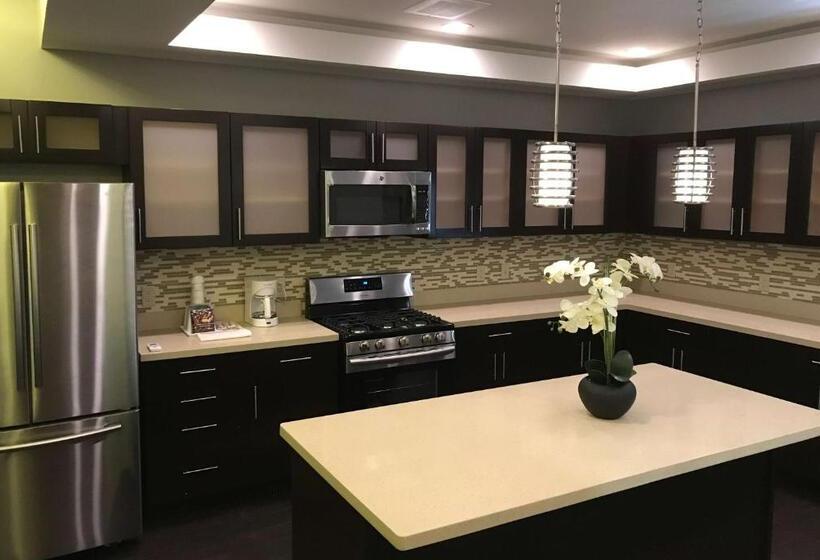 １ベッドルームのデラックスアパートメント, Days Inn & Suites By Wyndham Port Arthur