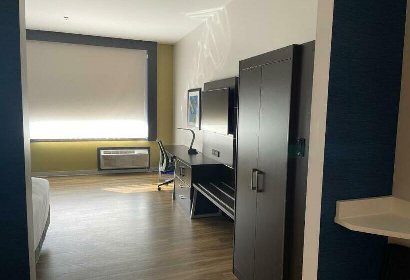 חדר סטנדרט, Holiday Inn Express & Suites   Gatineau   Ottawa, An Ihg