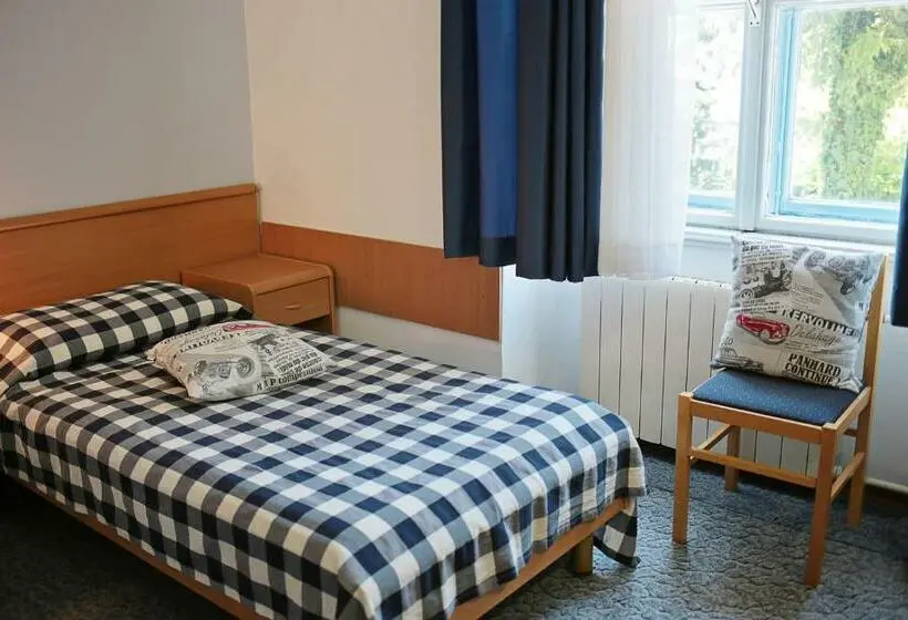 اتاق استاندارد, Veli Jože