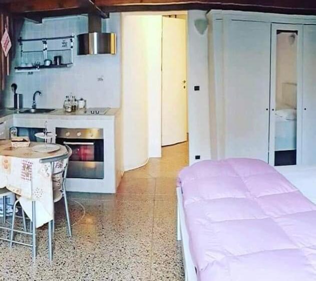 标准间, Appartamento Taranto