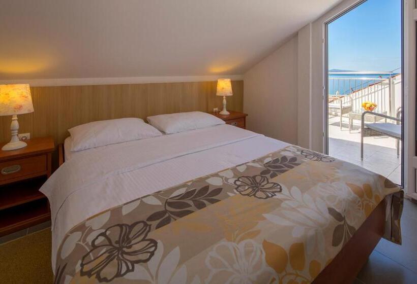 豪华套房, Dorijini Dvori