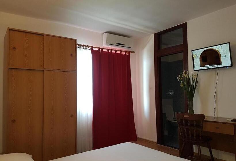 Номер Стандарт с Балконом, Bed And Breakfast Miramar