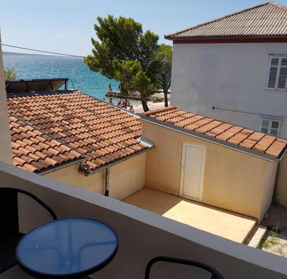 발코니가 있는 4인용 스탠다드 룸, Bed And Breakfast Miramar