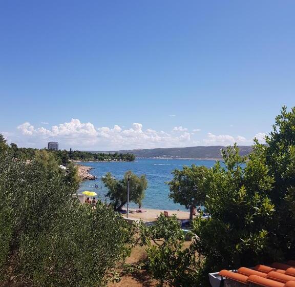 발코니가 있는 4인용 스탠다드 룸, Bed And Breakfast Miramar