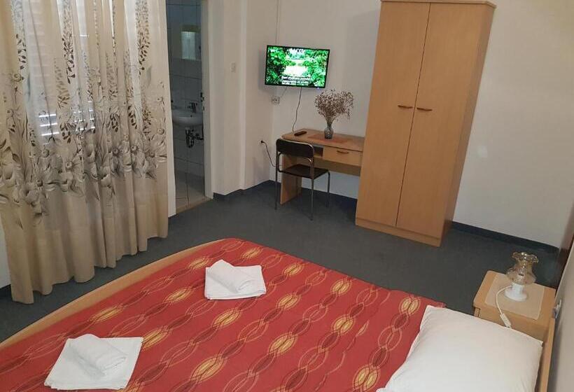 스탠다드 발코니 룸, Bed And Breakfast Miramar