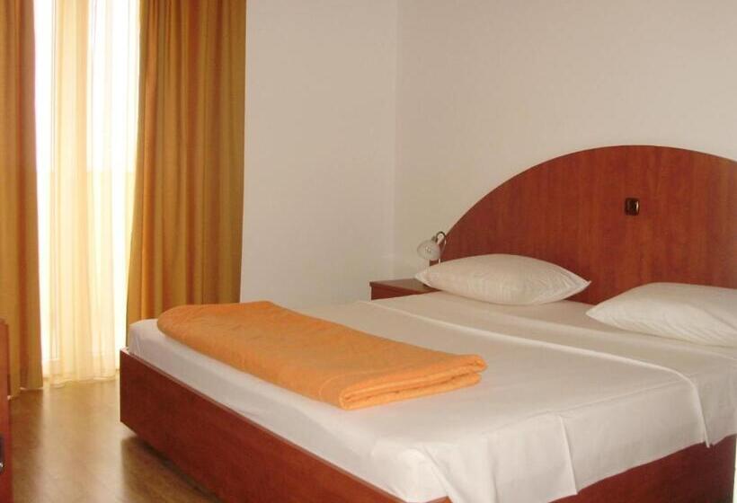 标准间带阳台, Bed & Breakfast Jugo