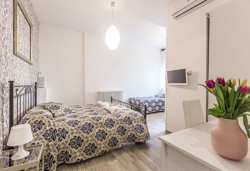 اتاق استاندارد سه نفره, Central City Rooms