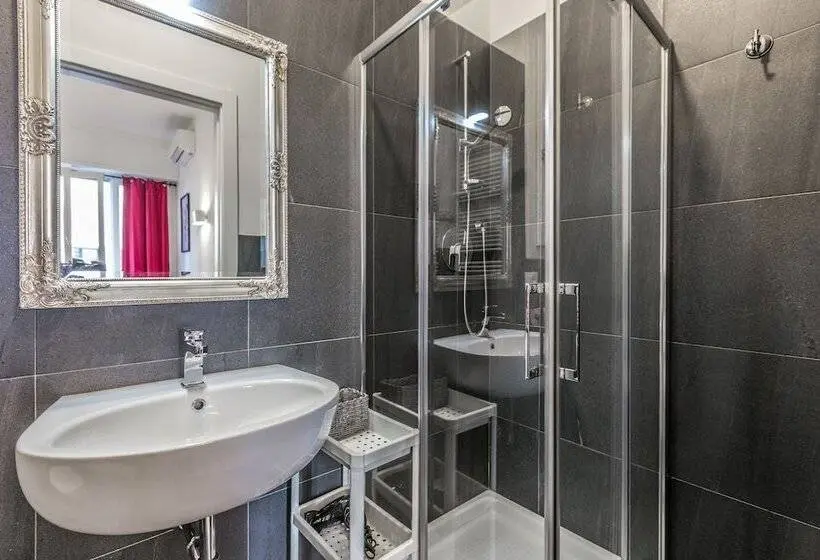 اتاق لوکس, Central City Rooms