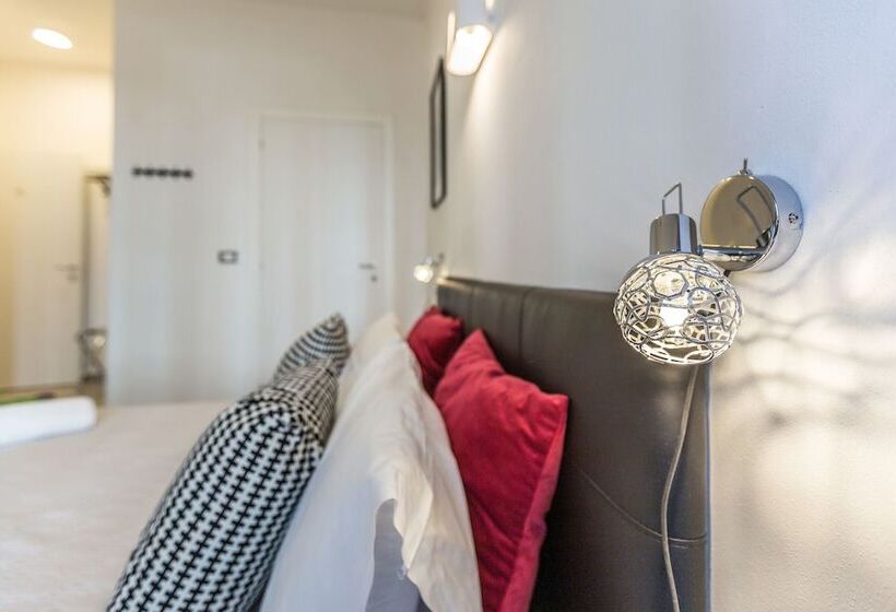 اتاق لوکس, Central City Rooms