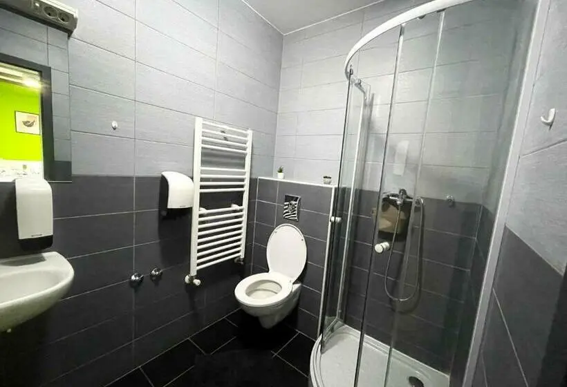 اتاق استاندارد, Das Hostel Rijeka